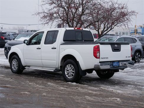 Used 2019 Nissan Frontier SV image 5