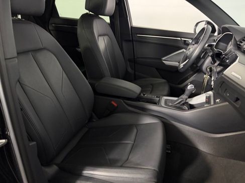 Used 2023 Audi Q3 2.0T Premium image 32