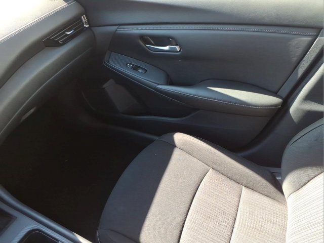 Certified 2025 Nissan Sentra SV w/ All-Weather Package FWD image 28