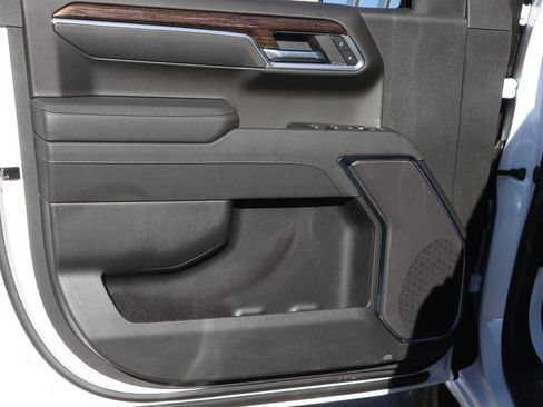 New 2026 GMC Sierra 1500 Elevation image 10