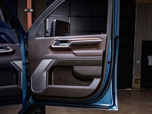 Used 2025 GMC Sierra 2500 Denali w/ Denali Reserve Package image 37