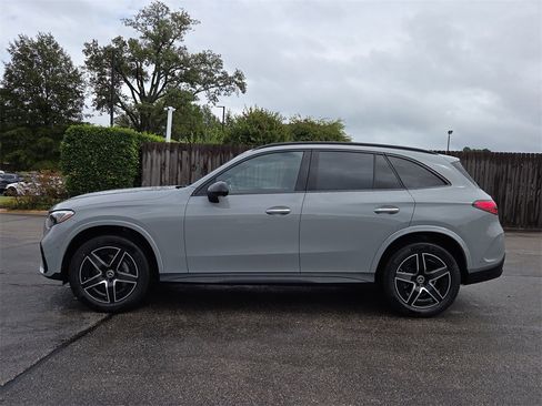 Certified 2026 Mercedes-Benz GLC 300 4MATIC image 2