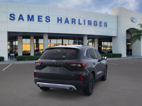 New 2026 Ford Escape SE image 8