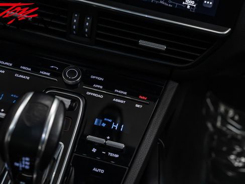 Used 2022 Porsche Cayenne S image 41