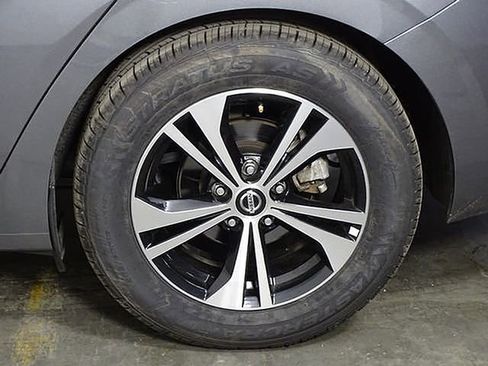 Used 2023 Nissan Sentra SV image 39