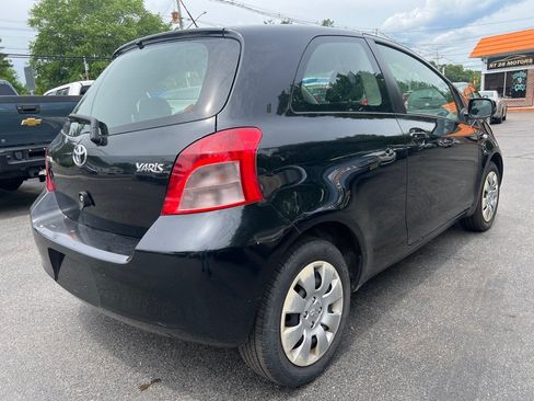 Used 2007 Toyota Yaris 2-Door Hatchback FWD image 8