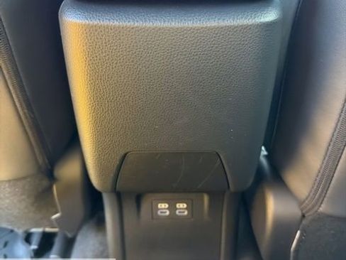 Used 2025 Toyota Prius Limited image 30