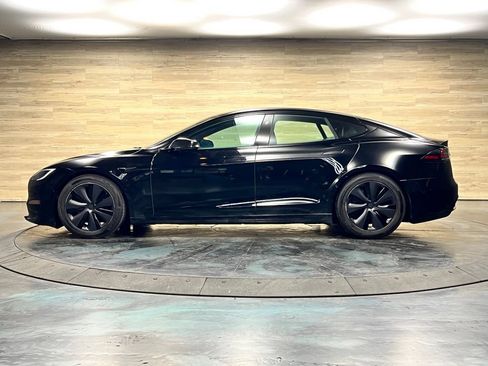 Used 2022 Tesla Model S AWD/4WD image 25