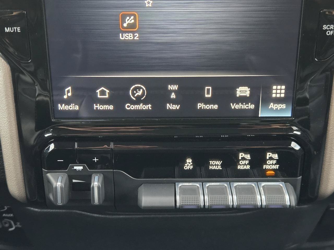 Used 2022 RAM 1500 Laramie AWD/4WD image 24