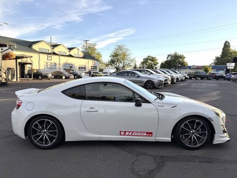 Used 2016 Scion FR-S RWD image 5