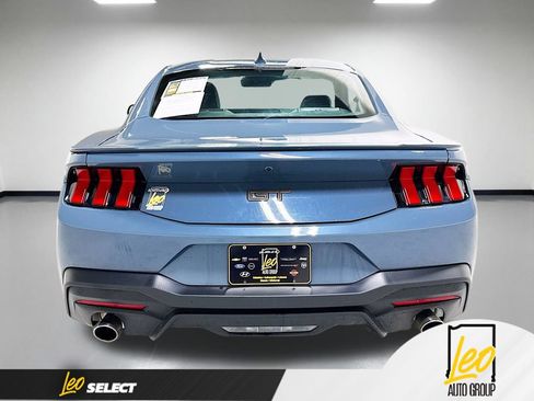 Used 2025 Ford Mustang GT Premium RWD image 9
