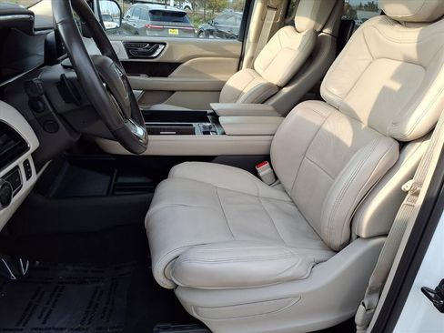 Used 2020 Lincoln Navigator Reserve w/ Equipment Group 208A Reserve image 22