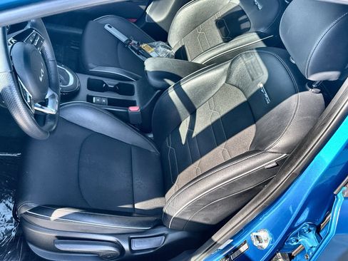 Used 2023 Kia Forte GT-Line w/ GT-Line Technology Package image 13