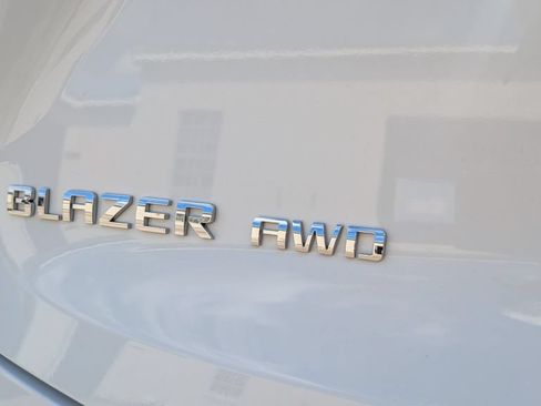 Used 2024 Chevrolet Blazer LT AWD/4WD image 27
