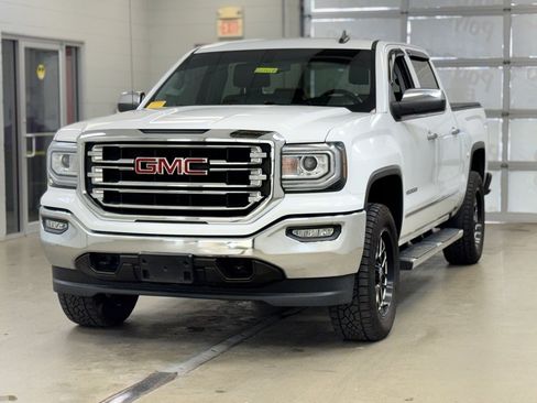 Used 2018 GMC Sierra 1500 SLT w/ SLT Premium Package image 3