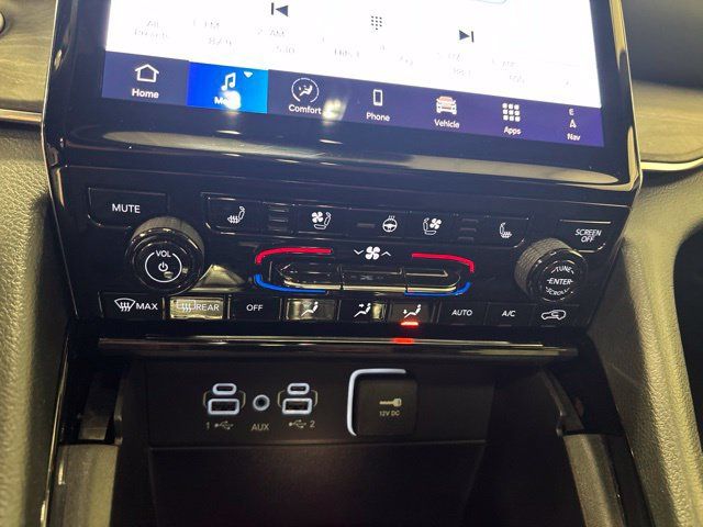 Used 2025 Jeep Grand Cherokee L Overland w/ Trailer Tow Package AWD/4WD image 23
