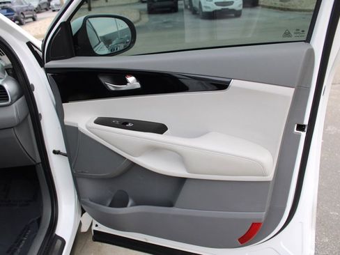Used 2020 Kia Sorento SX image 23
