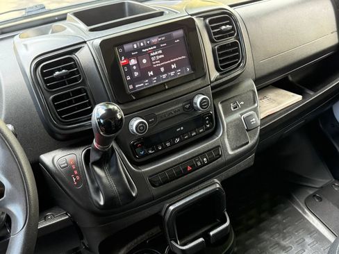 Used 2023 RAM ProMaster 2500 FWD image 16