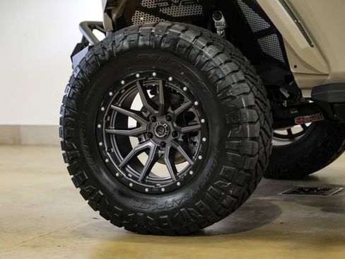 Used 2025 Jeep Gladiator Rubicon w/ Safety Group image 27