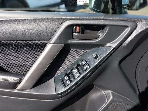 Used 2017 Subaru Forester 2.5i Premium w/ All-Weather Package image 34