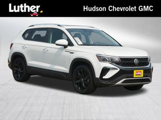 Used 2023 Volkswagen Taos SE w/ Panoramic Sunroof Package AWD/4WD video 1