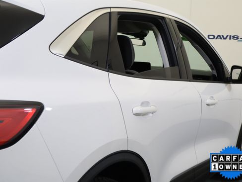 Used 2022 Ford Escape SE image 6