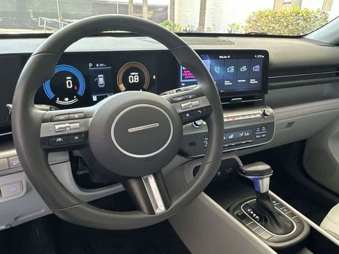 Used 2024 Hyundai Kona SEL image 13