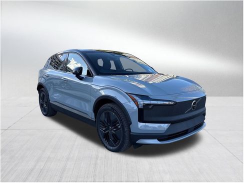 New 2026 Volvo EX30 Cross Country Ultra w/ Protection Package Premier image 3