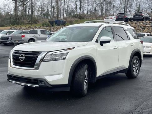 Used 2022 Nissan Pathfinder SL image 7