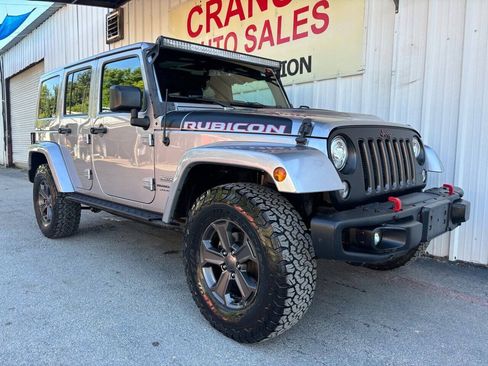 Used 2018 Jeep Wrangler Unlimited Rubicon AWD/4WD image 1