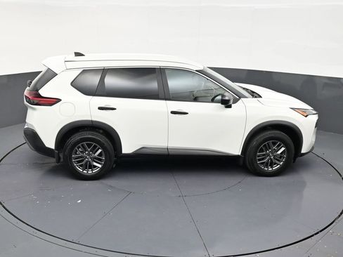 Used 2023 Nissan Rogue S FWD image 18