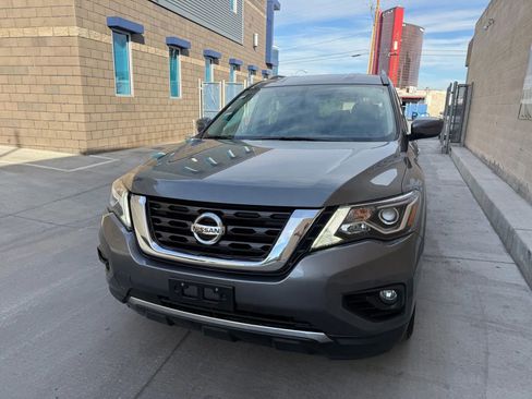Used 2020 Nissan Pathfinder SV FWD image 9
