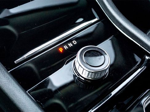 Used 2022 Jeep Grand Cherokee Limited w/ Trailer Tow Prep Group (B) image 25