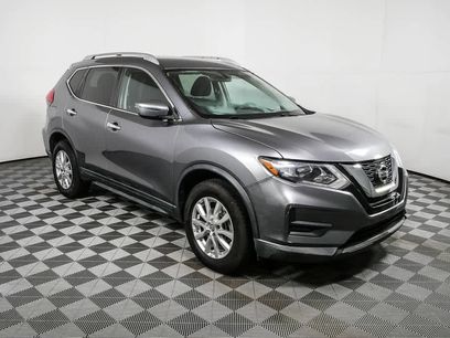 Used 2017 Nissan Rogue SV