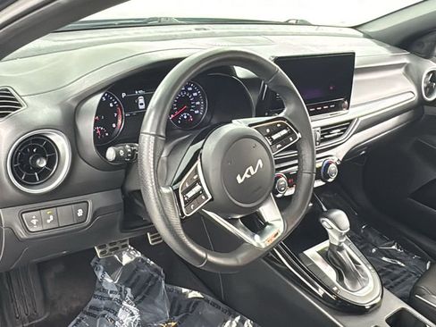 Used 2024 Kia Forte GT-Line image 33