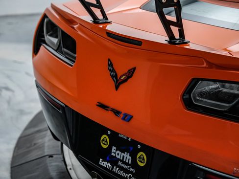 Used 2019 Chevrolet Corvette ZR1 RWD image 19