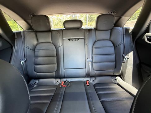Certified 2026 Porsche Macan Turbo AWD/4WD image 24