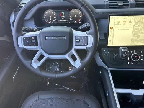 New 2026 Land Rover Defender 130 X-Dynamic SE AWD/4WD image 25
