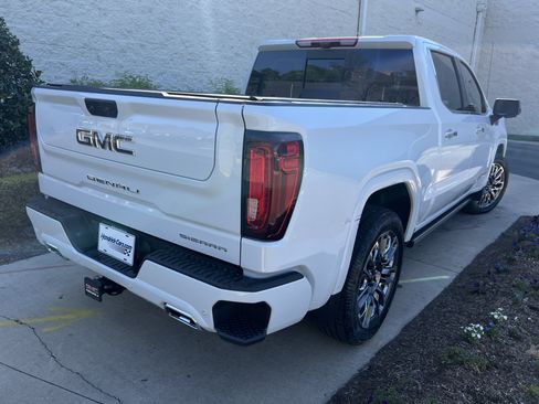 Used 2026 GMC Sierra 1500 Denali Ultimate AWD/4WD image 9