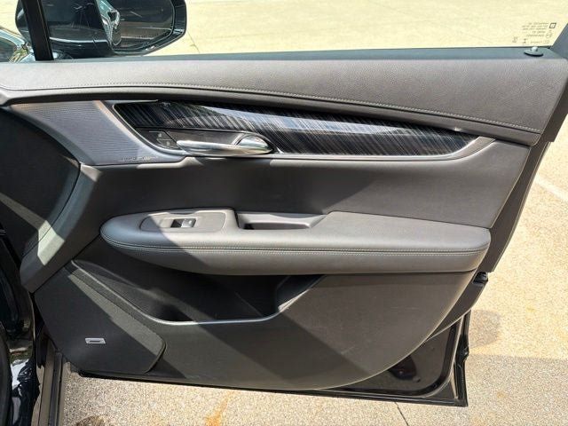 Used 2024 Cadillac XT6 Premium Luxury FWD image 29