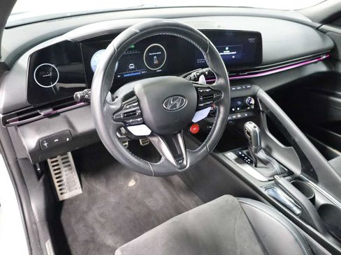 Used 2022 Hyundai Elantra N FWD image 4