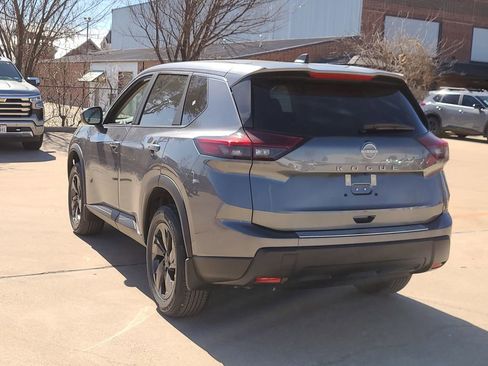 New 2026 Nissan Rogue SV FWD image 2