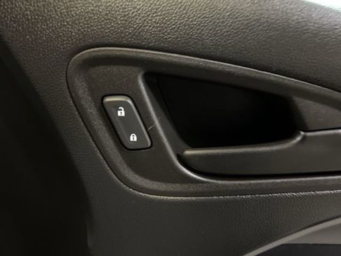 Used 2022 Chevrolet Colorado W/T w/ WT Convenience Package image 52