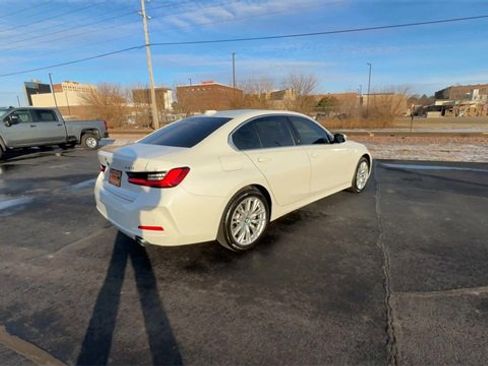 Used 2024 BMW 330i xDrive Sedan w/ Premium Package image 8