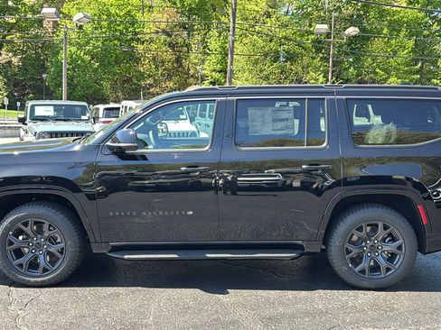 New 2026 Jeep Grand Wagoneer 4WD image 2