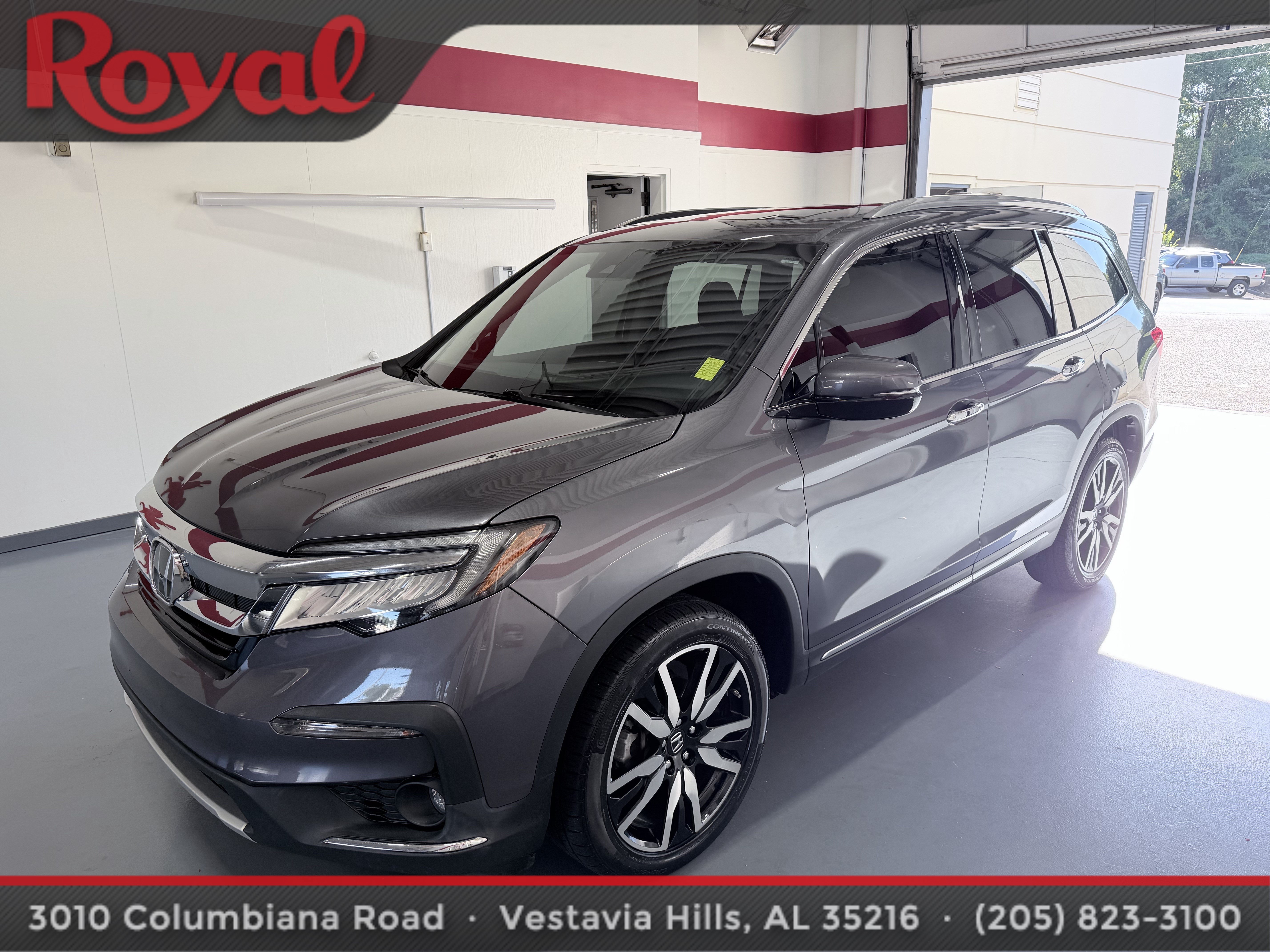 Used 2021 Honda Pilot Touring image 1