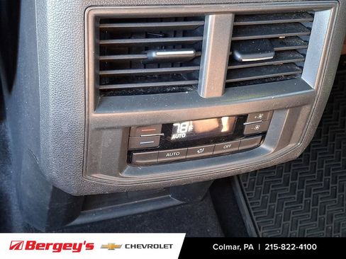 Used 2021 Volkswagen Atlas SE image 15