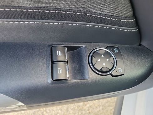 Used 2025 Ford Mustang Coupe image 13