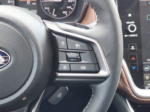 Used 2025 Subaru Outback Touring XT image 37