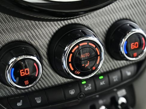 Used 2024 MINI Cooper Countryman S w/ Signature Upholstery Package FWD image 17